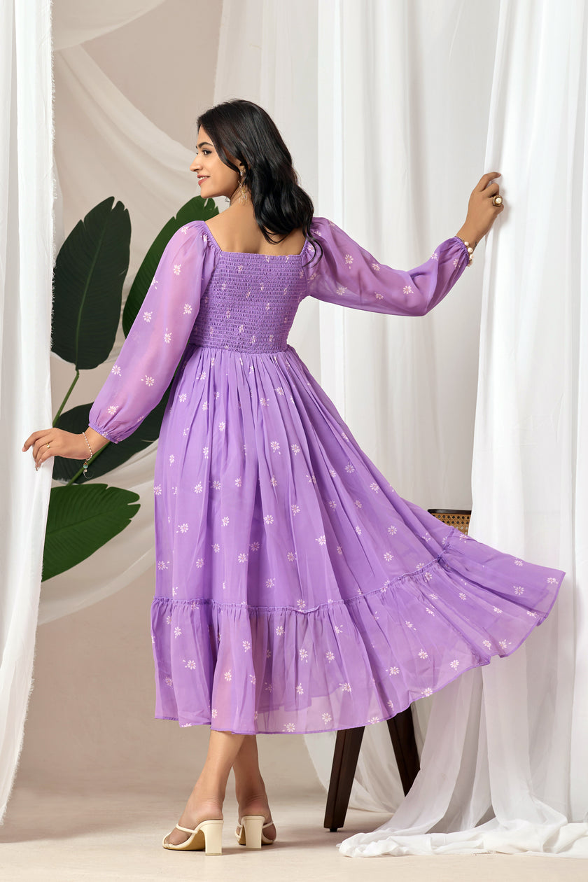 Women’s Lavender Puff Sleeve Flowy Dress.