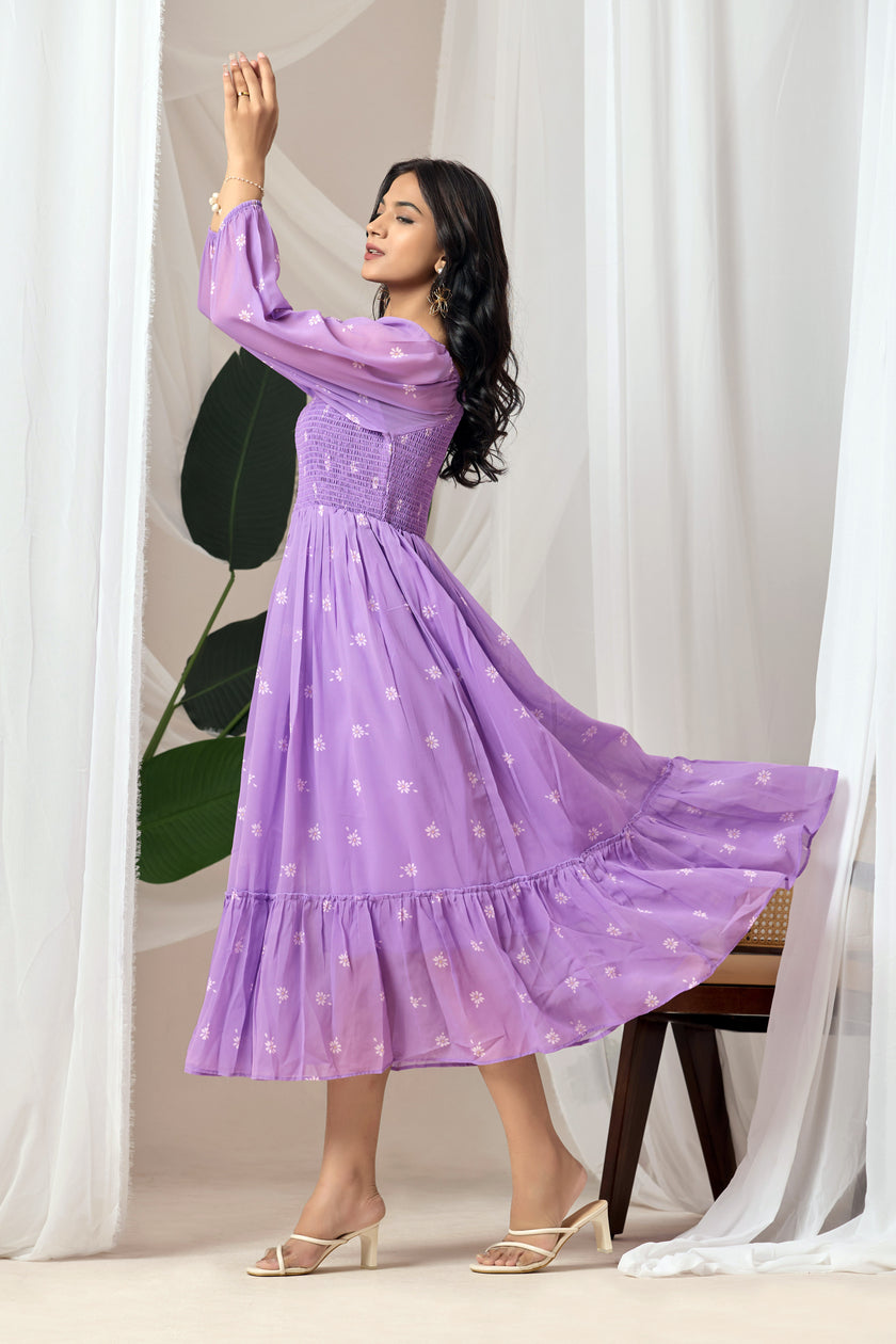 Women’s Lavender Puff Sleeve Flowy Dress.