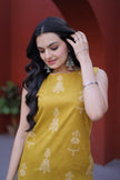 Sleeveless Printed Kurta Pant Set.