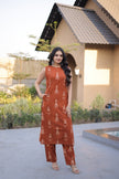 Sleeveless Printed Kurta Pant Set.