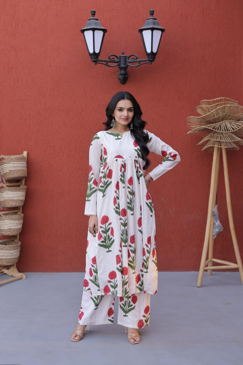 Graceful Floral Kurta Pant Set.