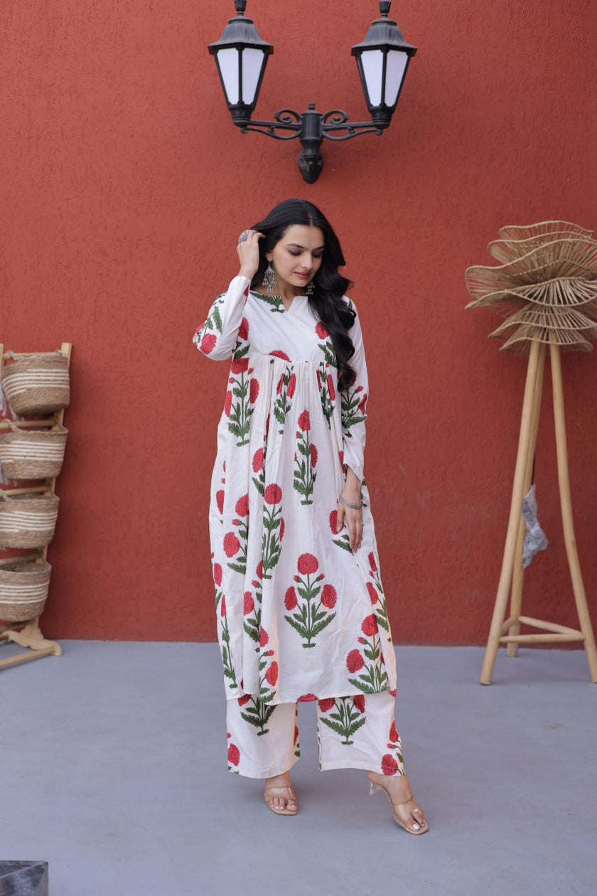Graceful Floral Kurta Pant Set.