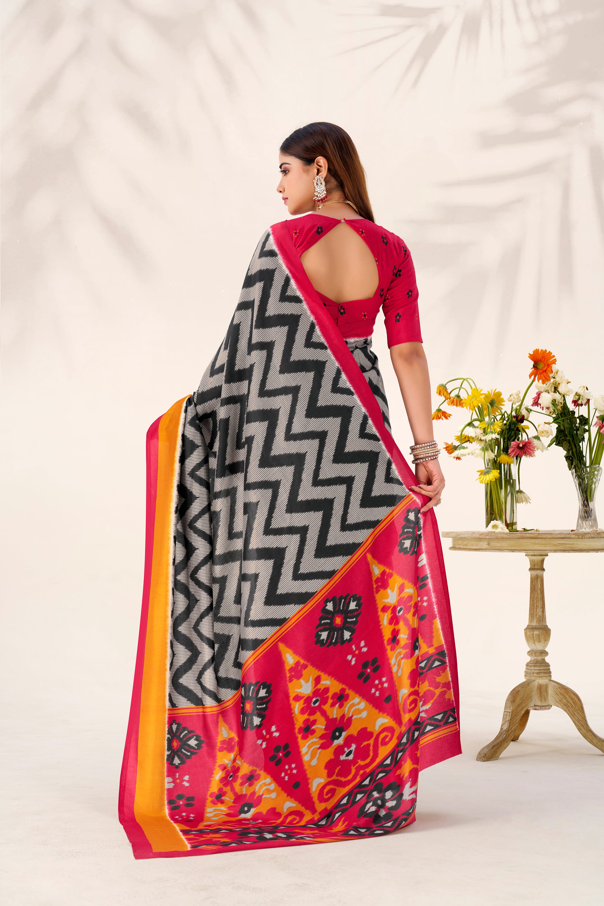 Women’s Ikat Inspired Printed Saree with Designer Pallu.