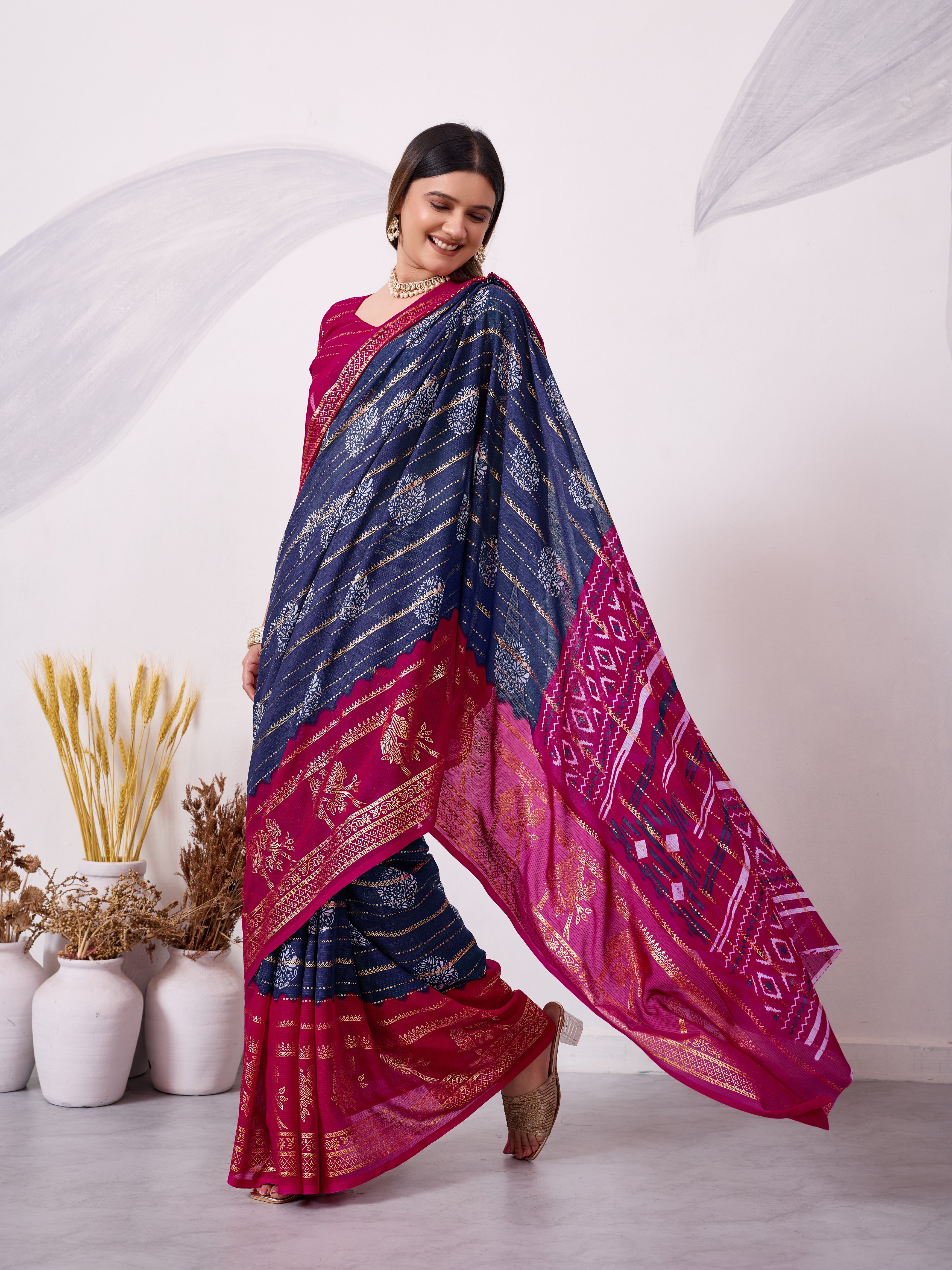 Elegant Printed Saree with Contrast Magenta Pallu
