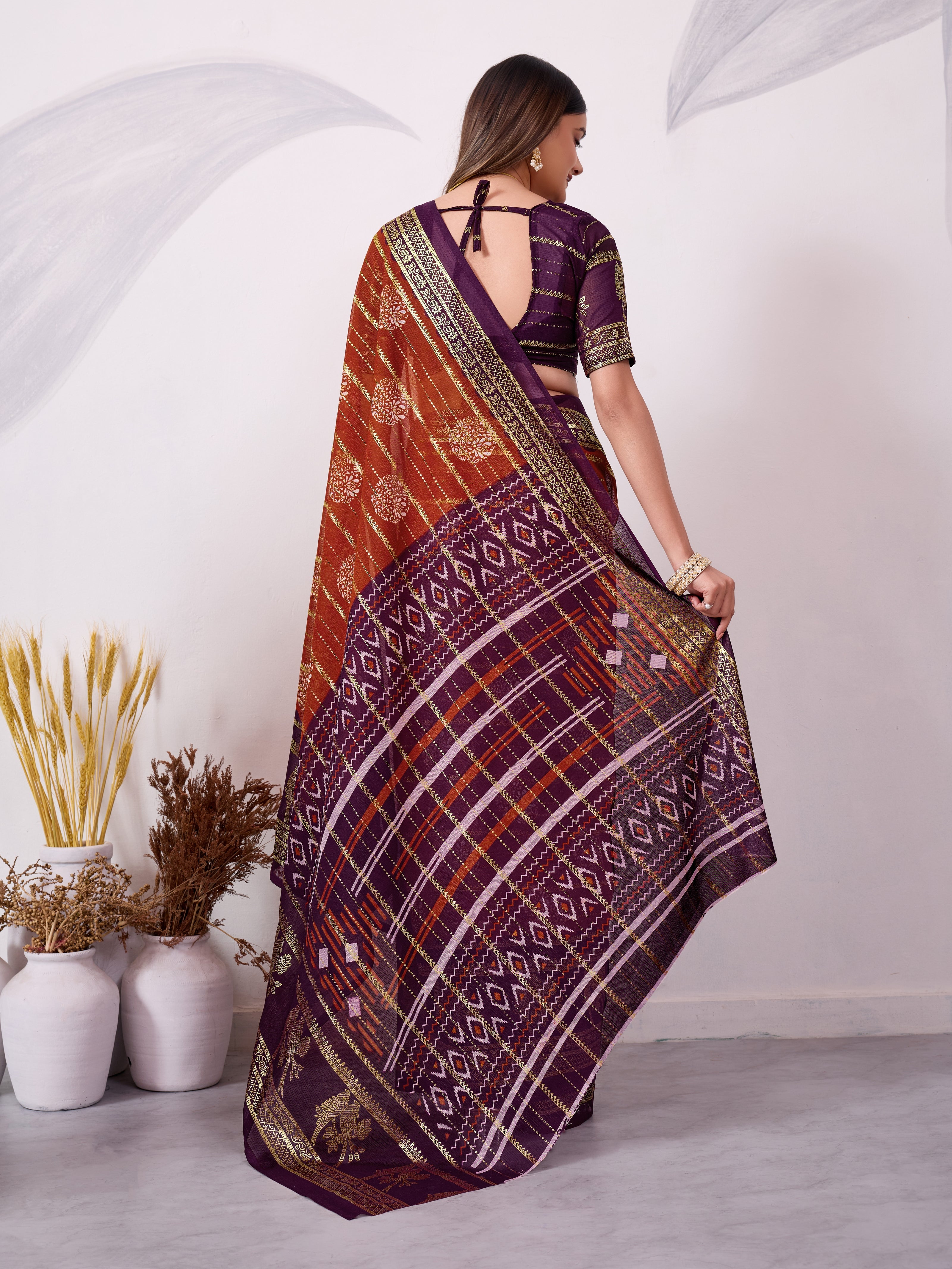 Elegant Printed Saree with Contrast Magenta Pallu