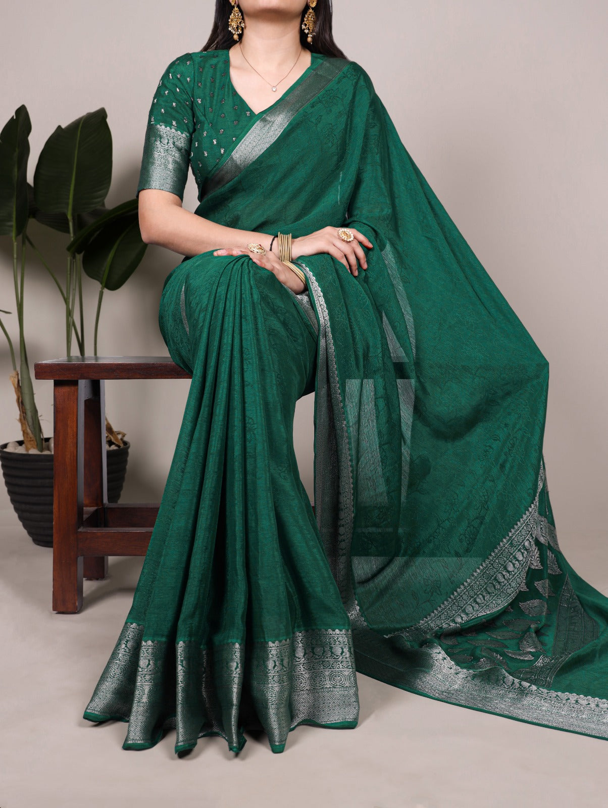 Chinon Silk Saree with Designer Pallu & Graceful Drape.