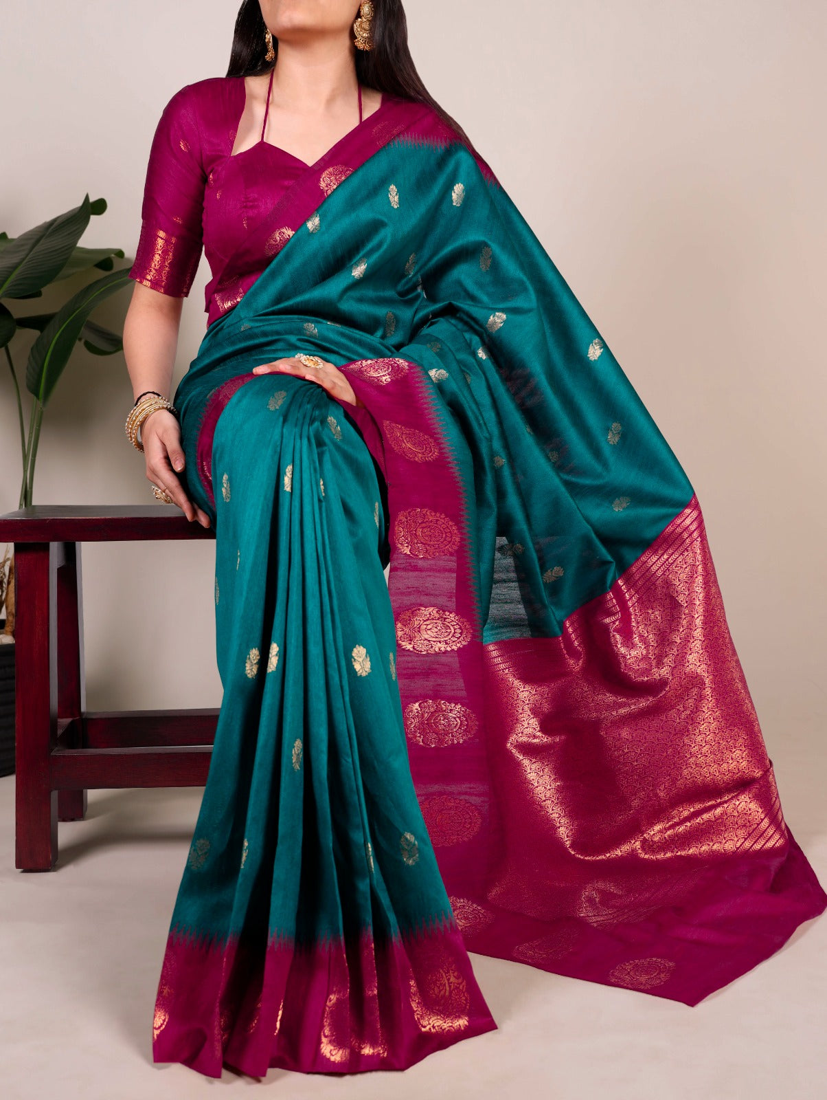 Elegant Poly Cotton Saree with Classic Border Design.