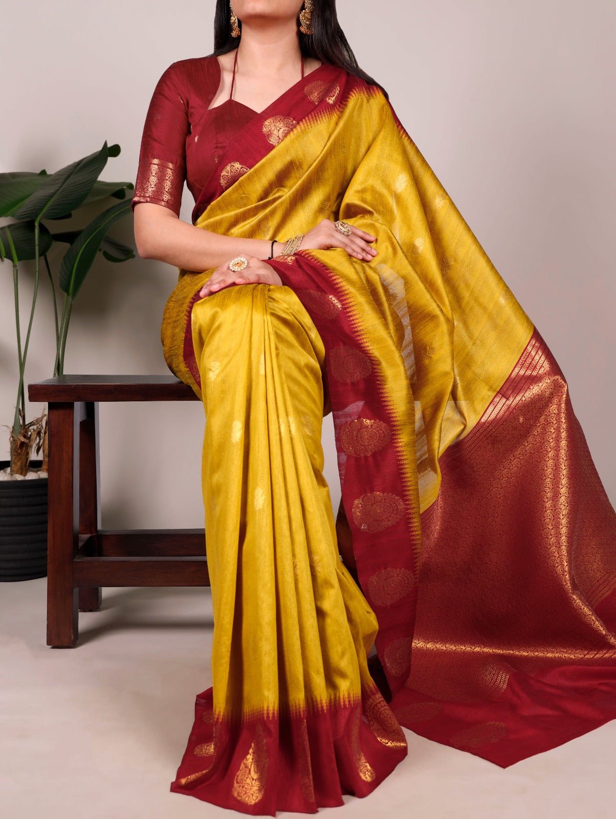 Elegant Poly Cotton Saree with Classic Border Design.