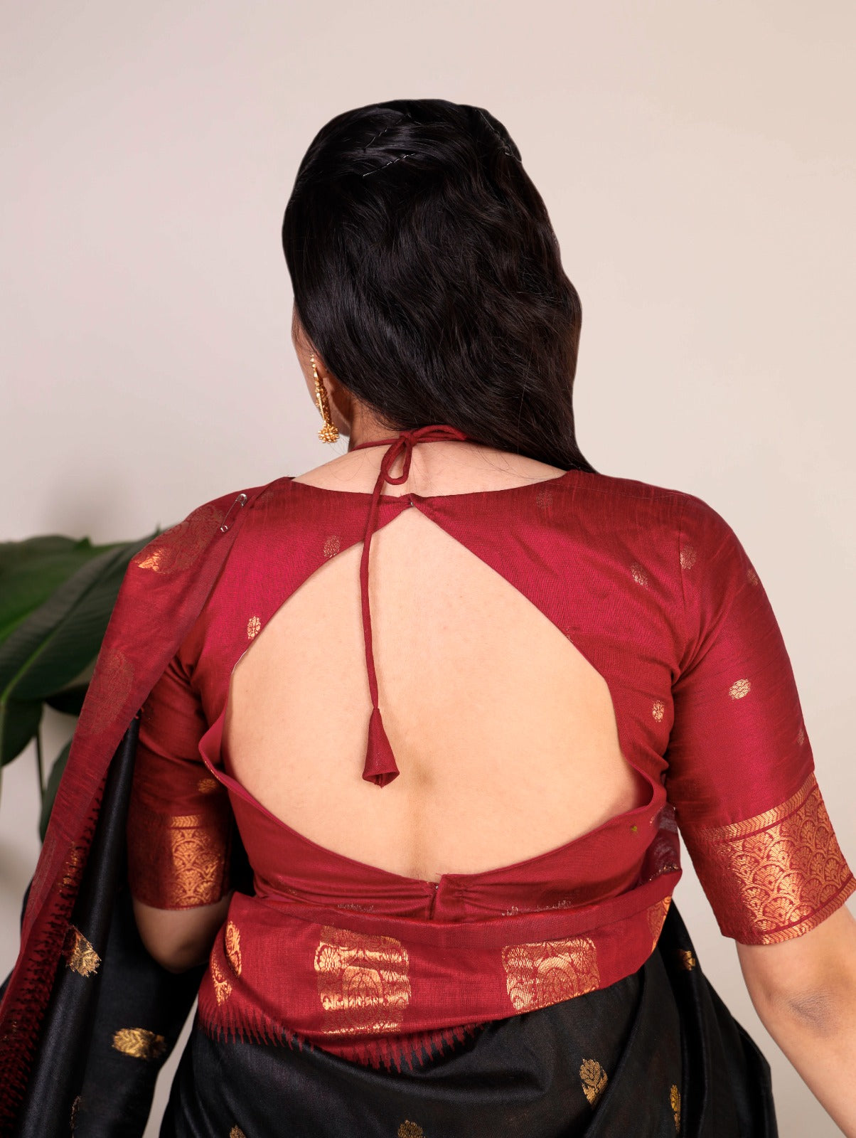 Elegant Poly Cotton Saree with Classic Border Design.