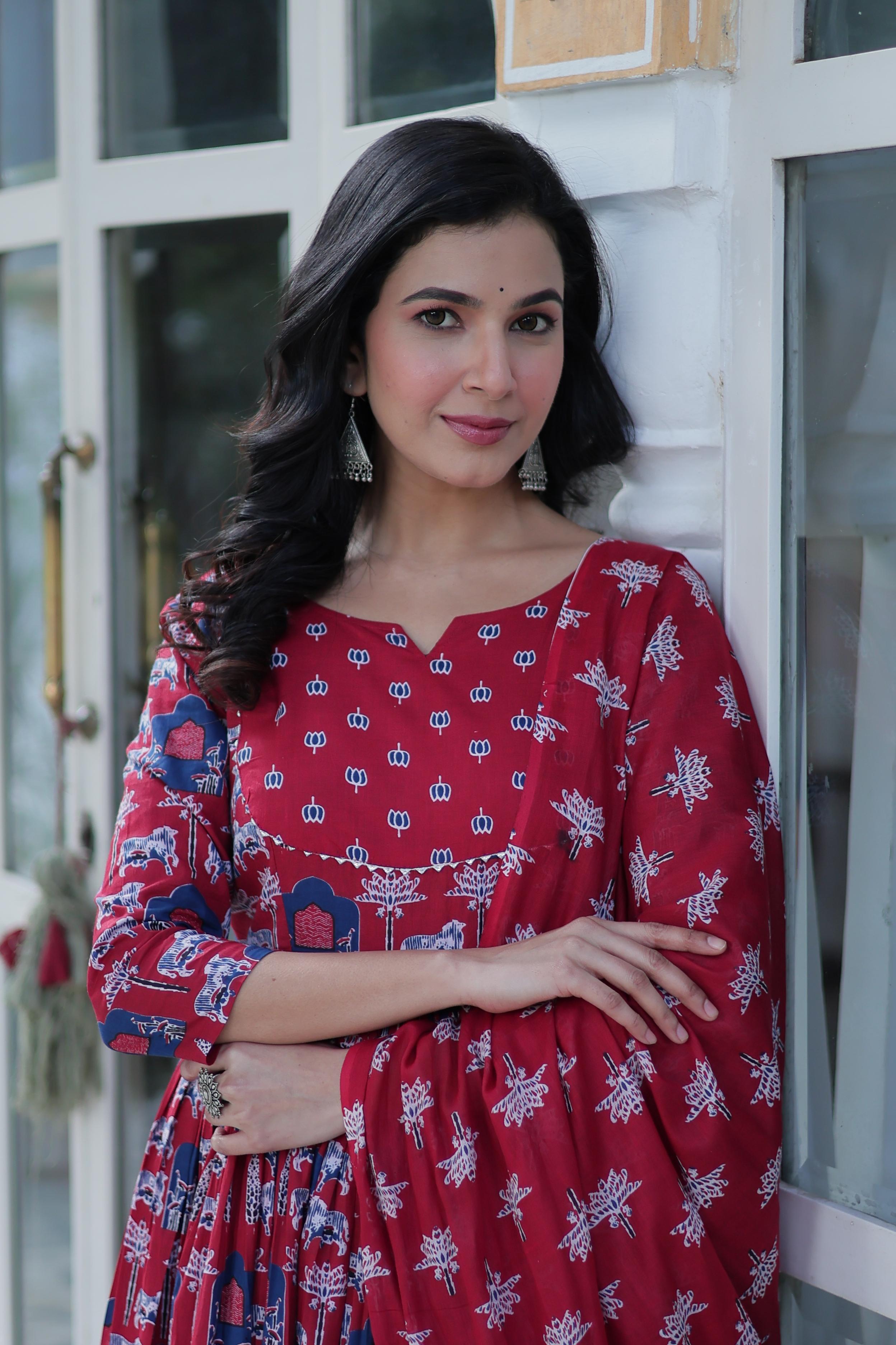 Premium Ready-made Kurti with Pant & Dupatta Set.