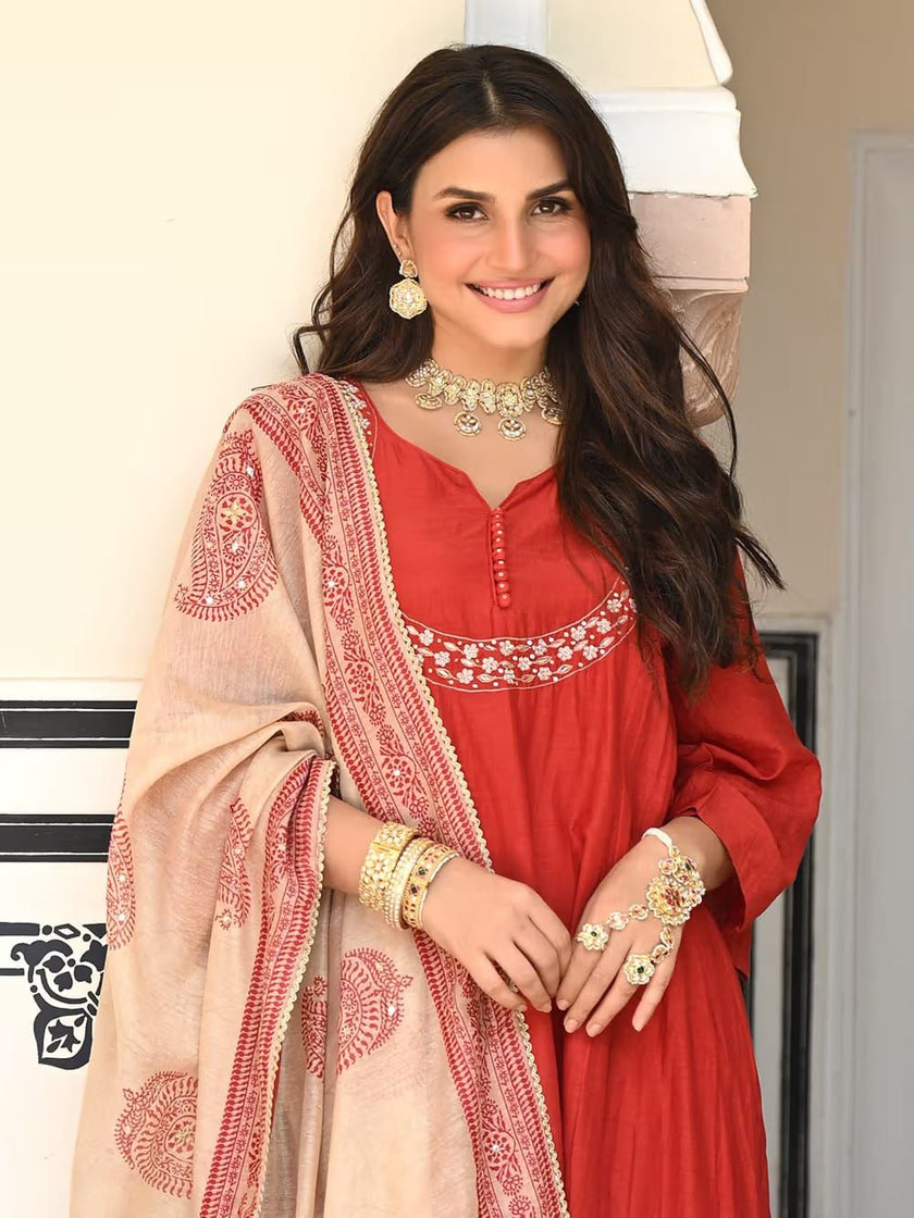 Women's Ethnic Kurta Palazzo Set with Dupatta.