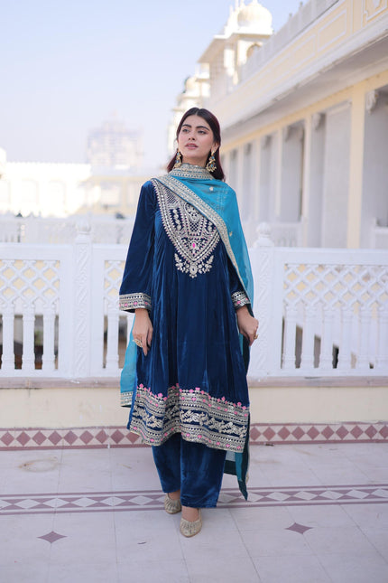 Luxury Velvet Embroidered Kurta Set with Dupatta for Women.