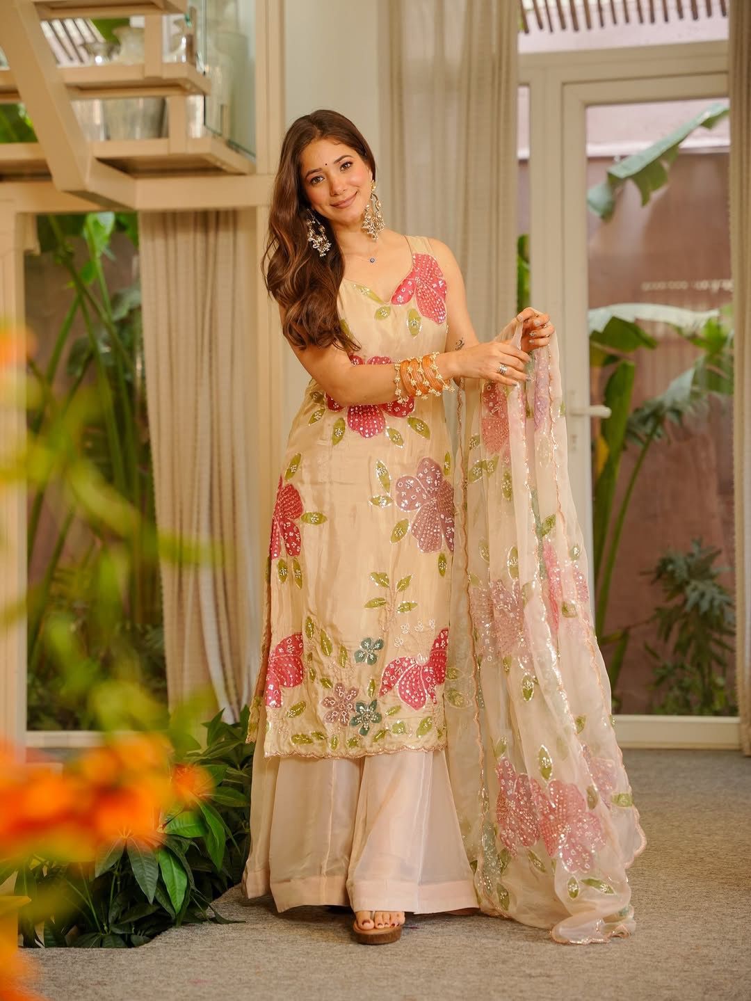 Women’s Designer Floral Print Kurti Palazzo Set.