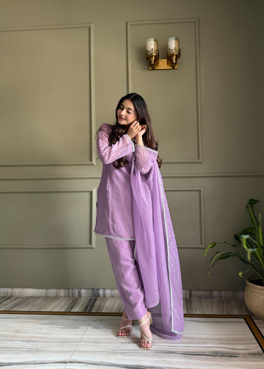 Stylish Straight Kurta Pant Set with Soft Net Dupatta.