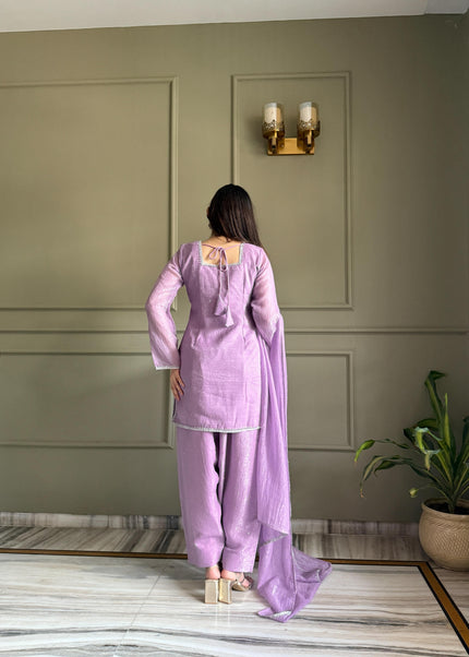 Stylish Straight Kurta Pant Set with Soft Net Dupatta.