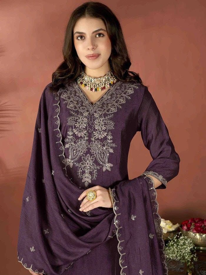 Elegant Embroidered Kurta Pant Set with Dupatta.