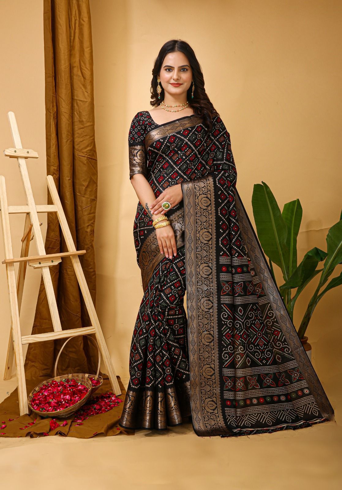 Premium Silk Saree with Floral Pallu Design.