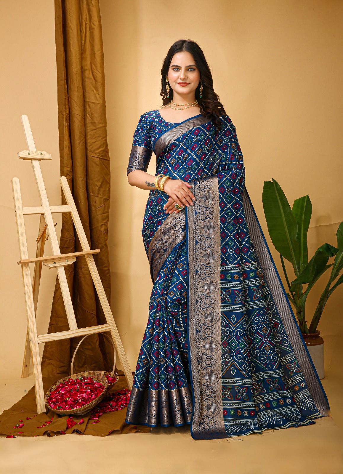 Premium Silk Saree with Floral Pallu Design.