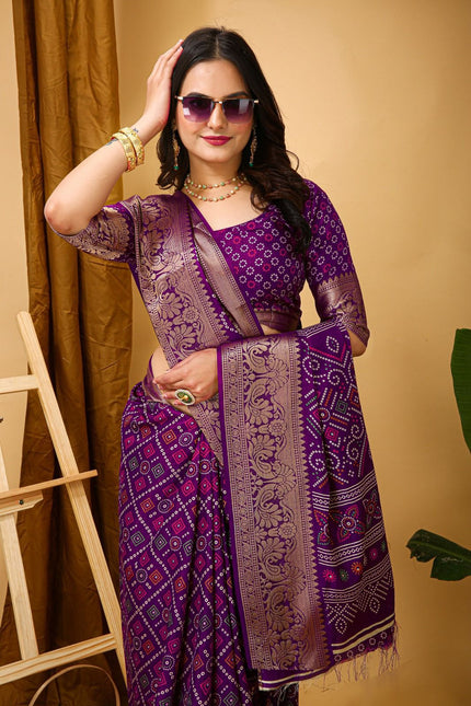 Premium Silk Saree with Floral Pallu Design.