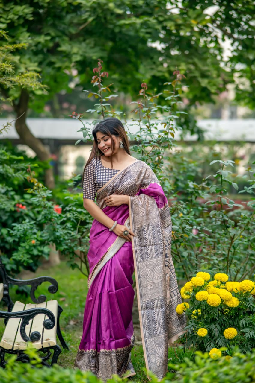Stylish Saree with Traditional Woven Pallu Design.