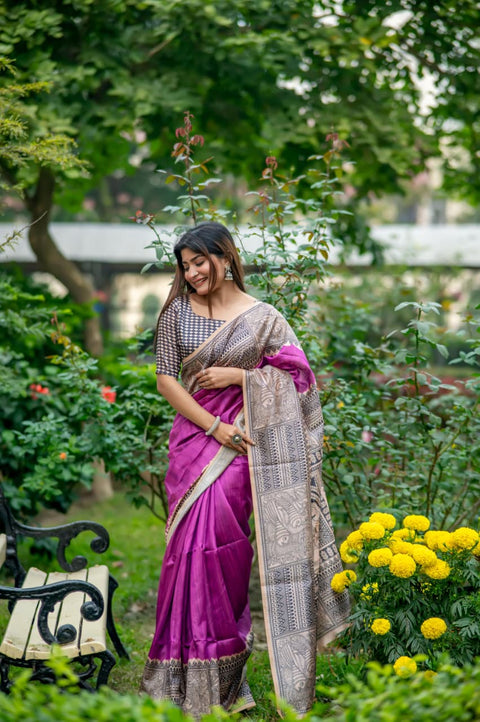 Stylish Saree with Traditional Woven Pallu Design.