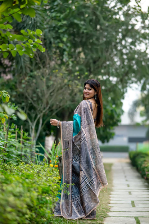 Stylish Saree with Traditional Woven Pallu Design.
