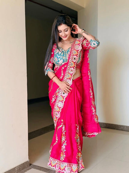 Stylish Pink Silk Saree with Heavy Border Work.