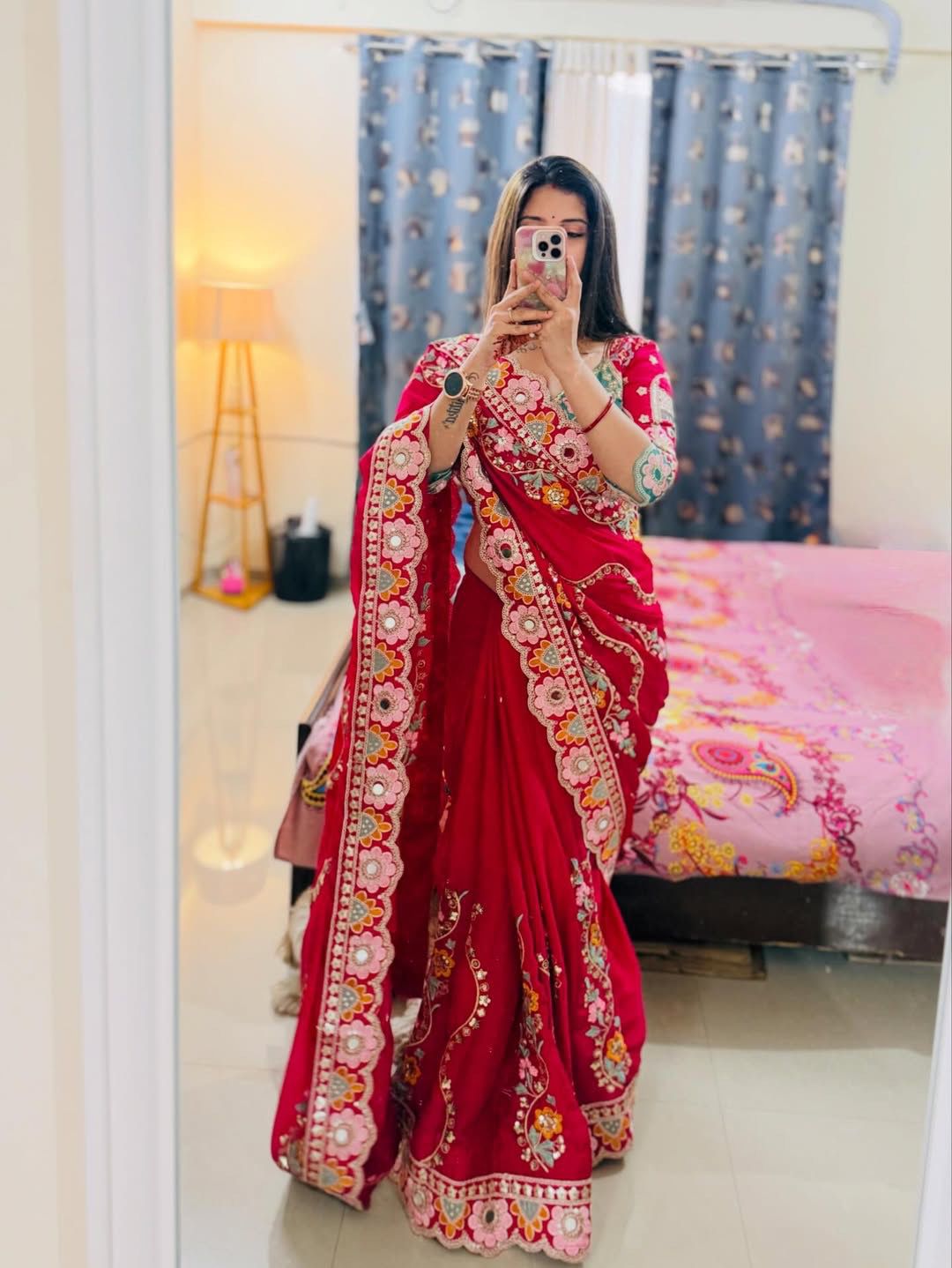 Stylish Pink Silk Saree with Heavy Border Work.