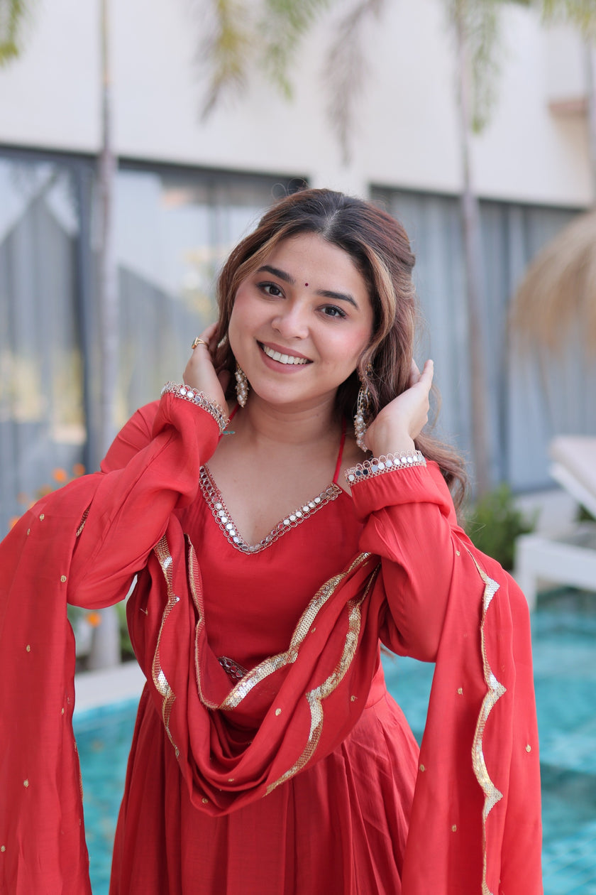 Premium Flared Ethnic Wear Anarkali Dress With Beautiful Dupatta & Elegant Look.
