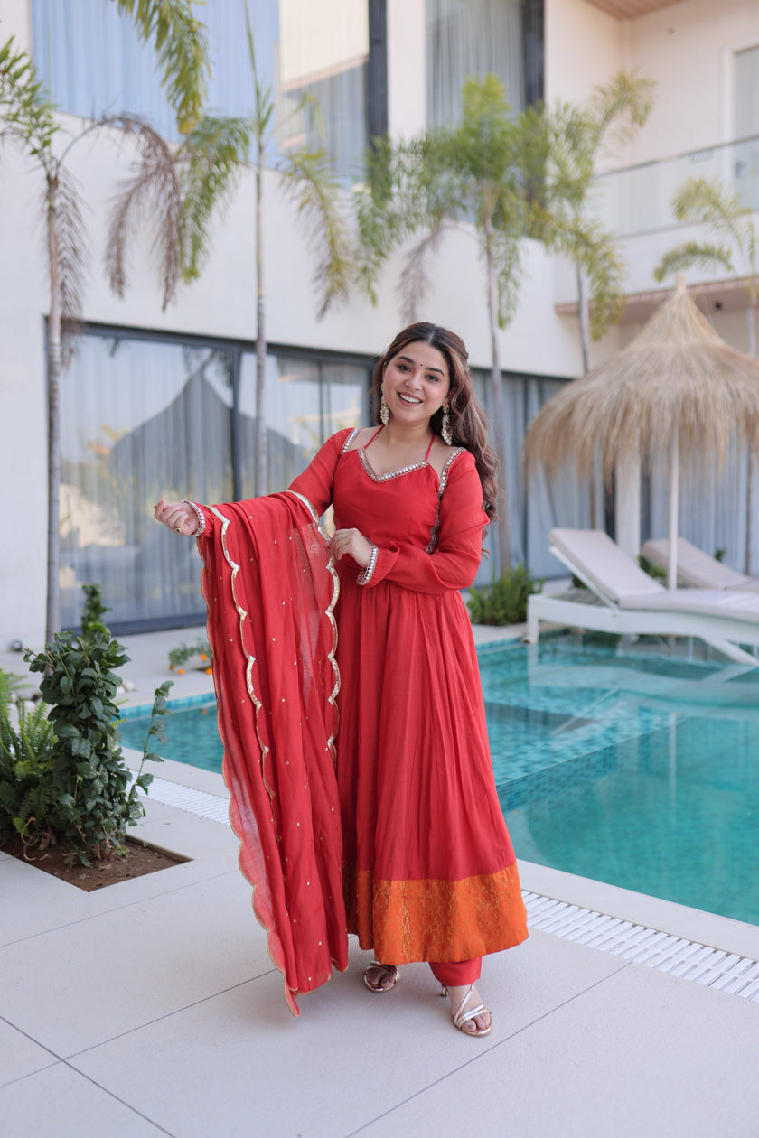 Premium Flared Ethnic Wear Anarkali Dress With Beautiful Dupatta & Elegant Look.