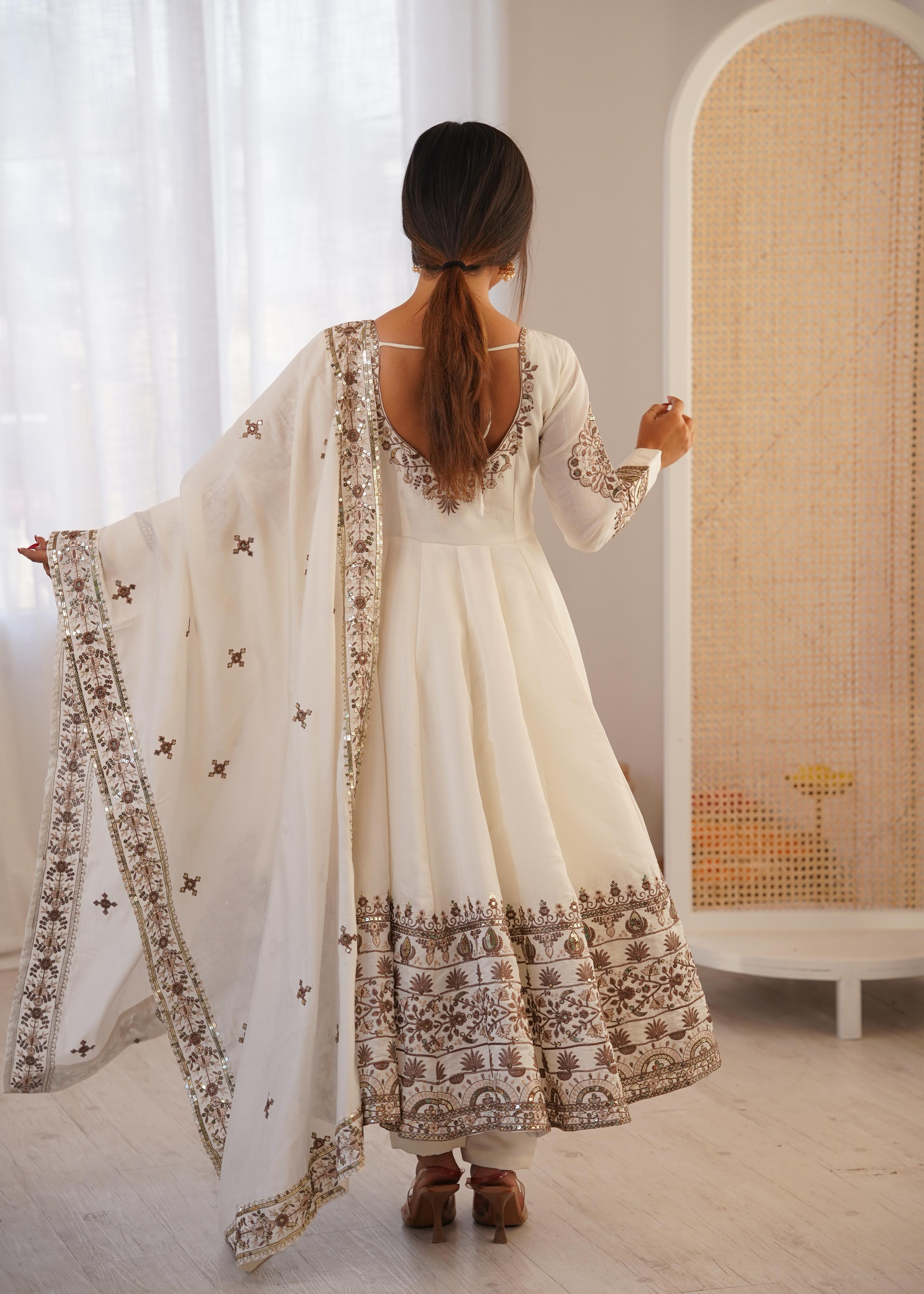 Premium Quality Ethnic Anarkali Suit With Elegant Dupatta For Wedding & Festive Fashion .