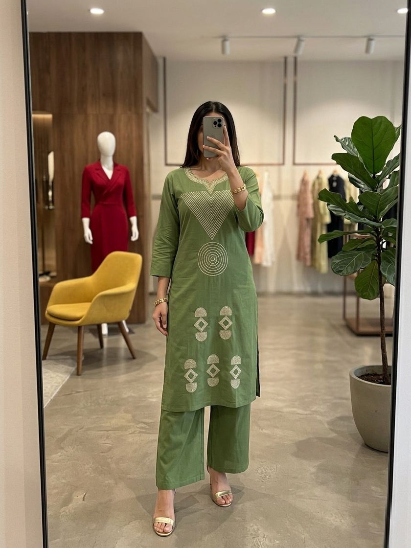 Premium Straight Kurta Palazzo Set with Geometric Pattern.