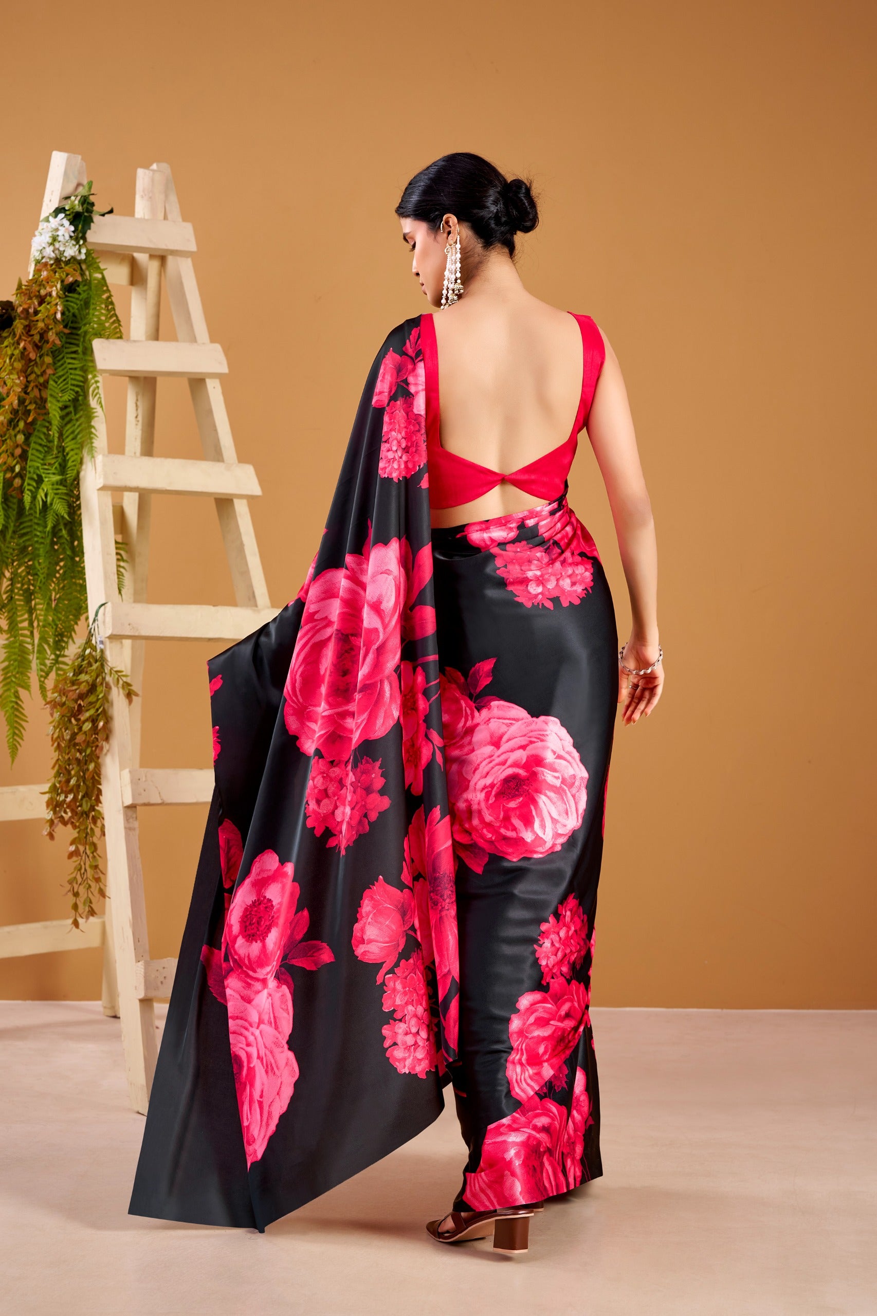Elegant Floral Print Designer Saree Collection for Women.