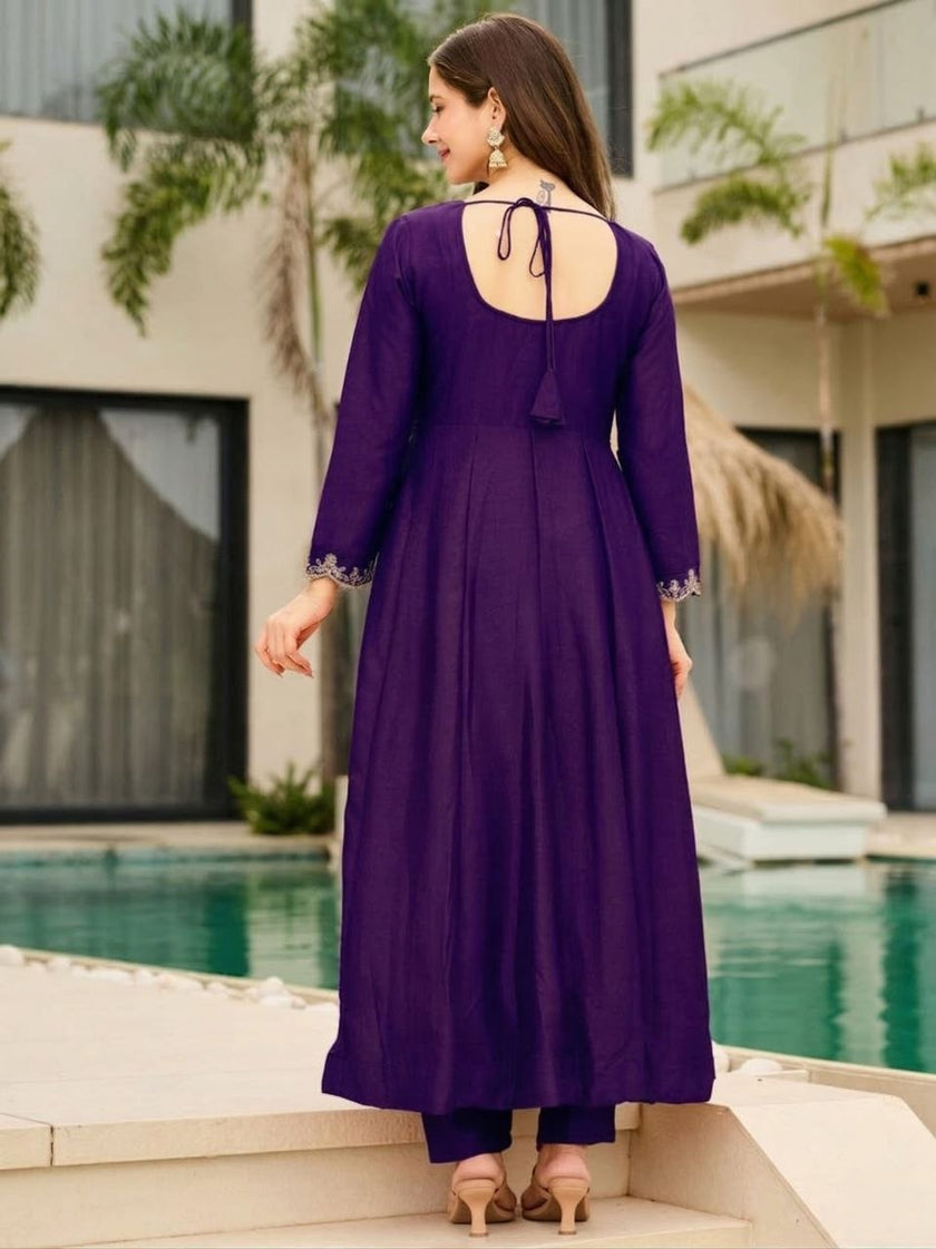 Designer Festive Wear Anarkali Kurta Set For Women.