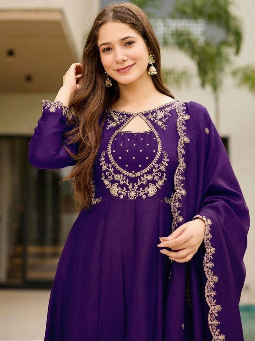 Designer Festive Wear Anarkali Kurta Set For Women.