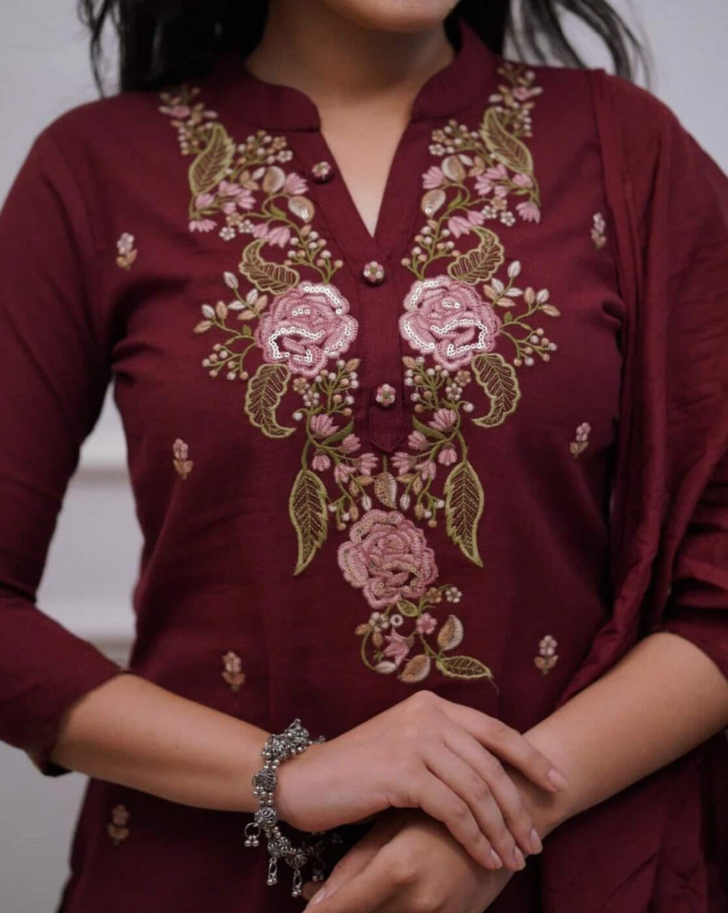 Women’s Navy Blue Floral Embroidered Kurta Set with Dupatta.