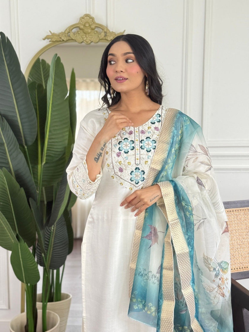 Minimalist Off-White Embroidered Ethnic Set with Dupatta.