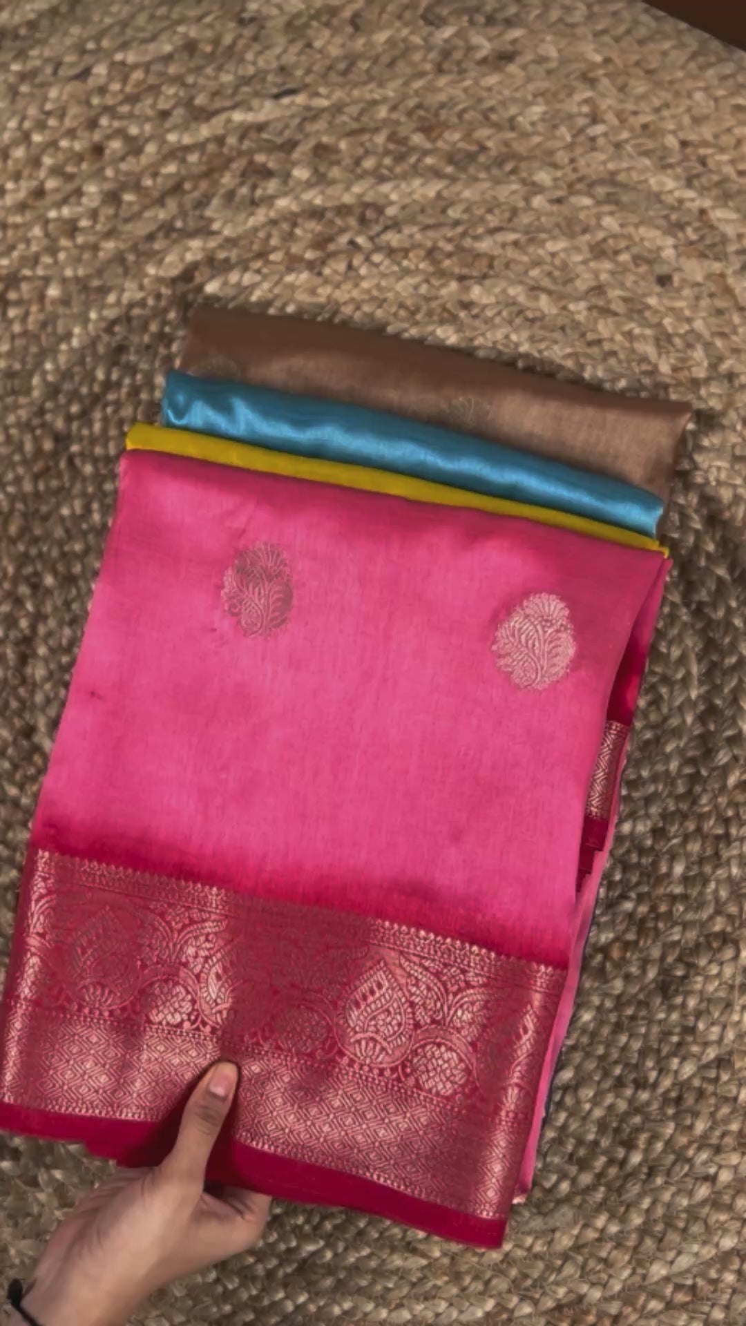 Elegant Banarasi Silk Blend Saree with Woven Zari Motifs.